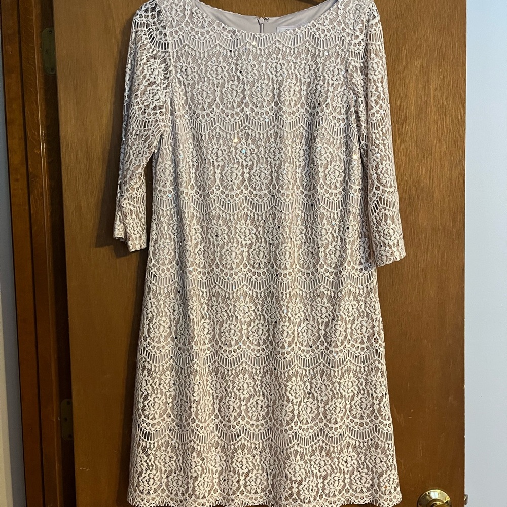 Elegant Lace Dress in Cream